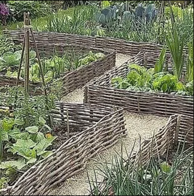 Sichtschutzzäune aus Haselnuss mit seitlichem Rahmen 1,8m*1,8m