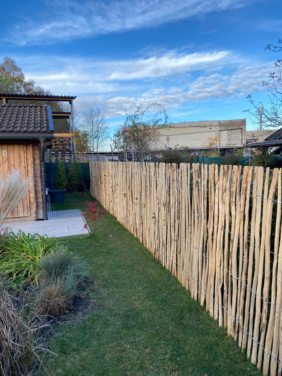 Staketenzaun aus Haselnuss 120cm Höhe mit Lattenabstand 3-5cm 5lfm